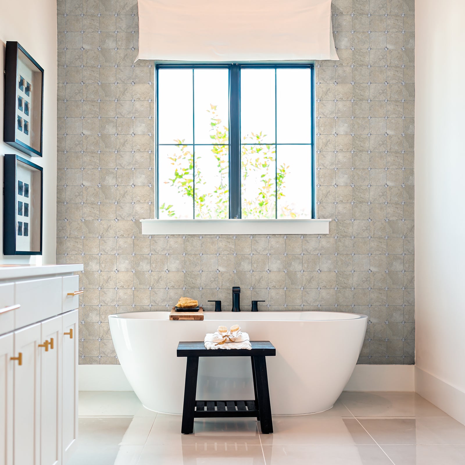 Upscale design for bathroom use